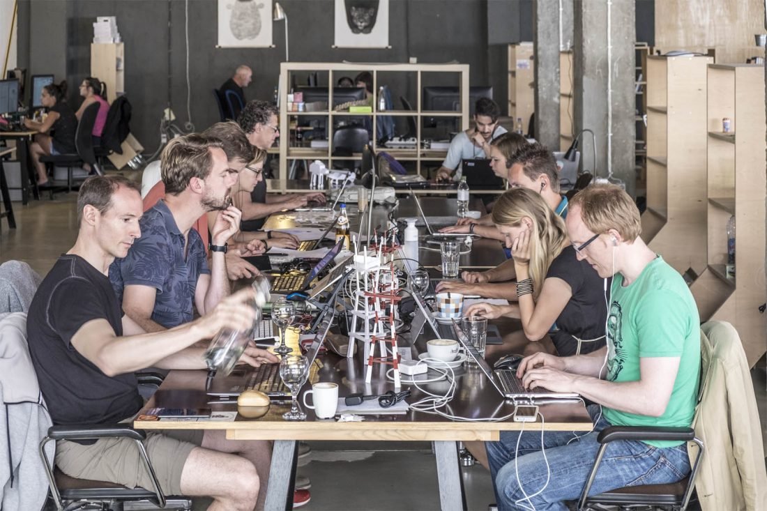 Advantages and Types of Co-working Spaces