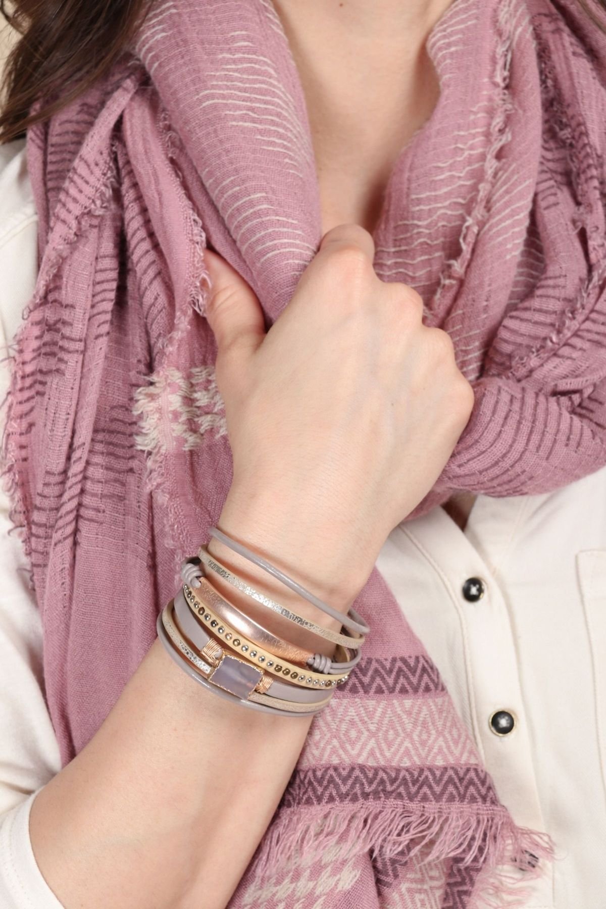 Friendship Bracelets in Detail
