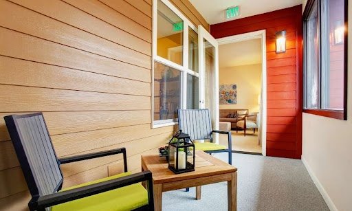 How to Clean Porch Screens