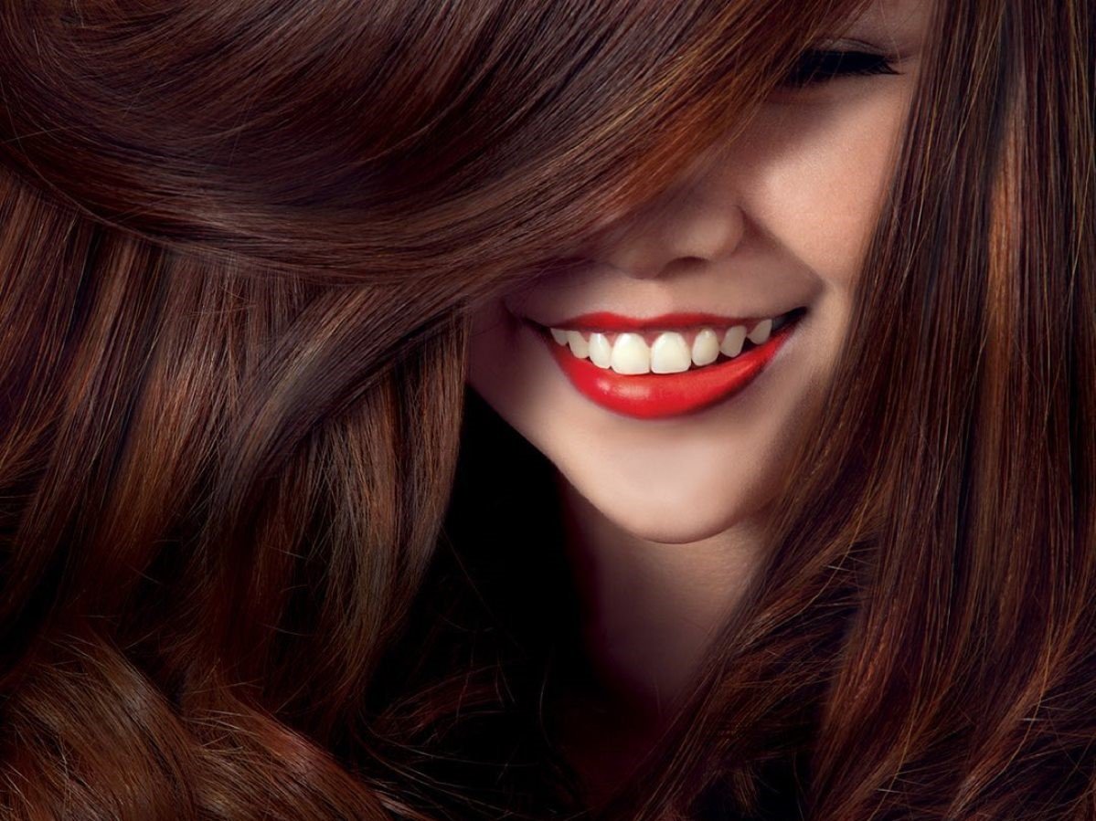 The Advantages and Disadvantages of Hair Coloring