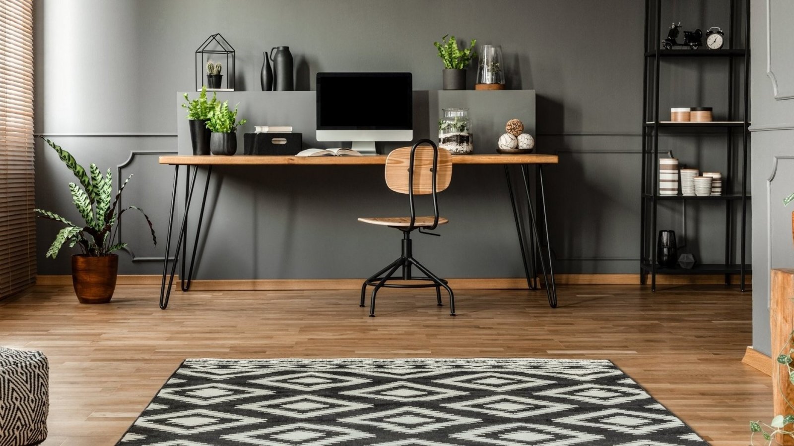 Topmost set up an ergonomic home office.