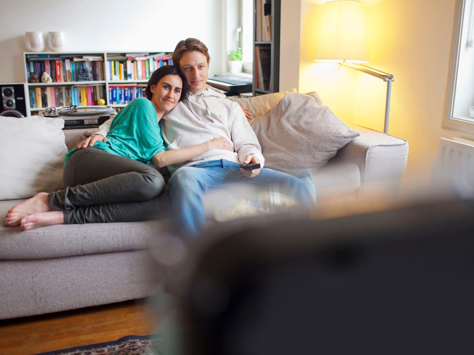 4 Ways Watching Movies Online Can Help You Relieve Your Stress